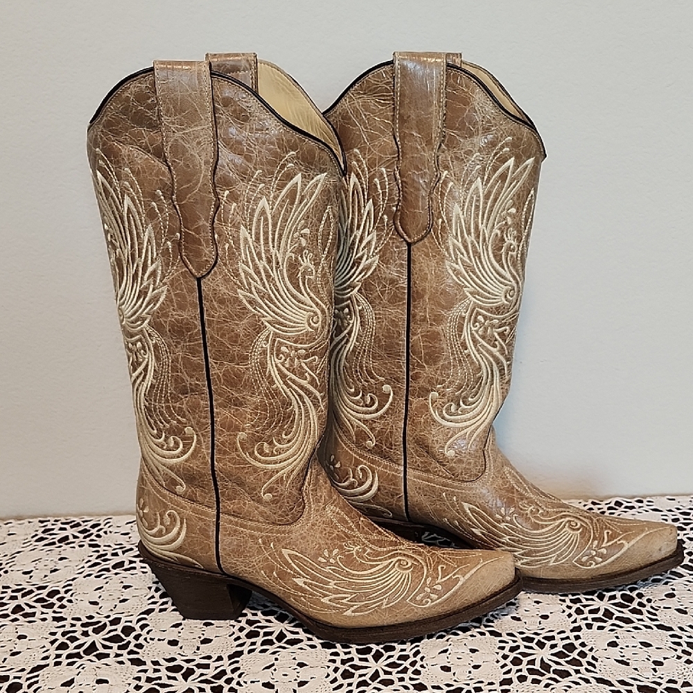 Corral Women's Leather Cross & Wings Boots Size 9 Amazing Embroidery Ivory